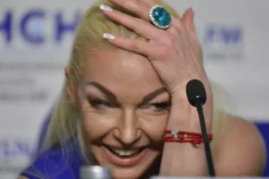 Анастасия Волочкова начинает новый этап с Элизой на месте Герасимовой anastasiya volochkova nachinaet novyj etap s elizoj na meste gerasimovoj-lessontime-ru-174807078200-0