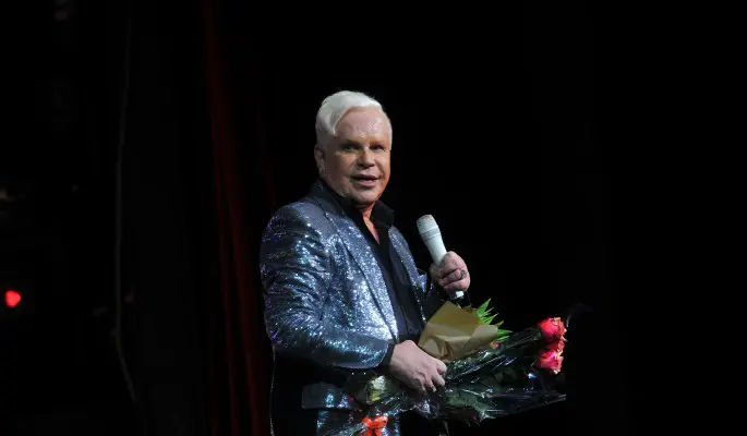 "Самый близкий человек": Сраженный инсультом Моисеев рвется в Юрмалу на встречу с Пугачевой