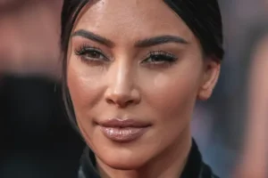 byanka czenzori i kim kardashyan demonstriruyut stil  s kane uestom-lessontime-ru-174846818700-0