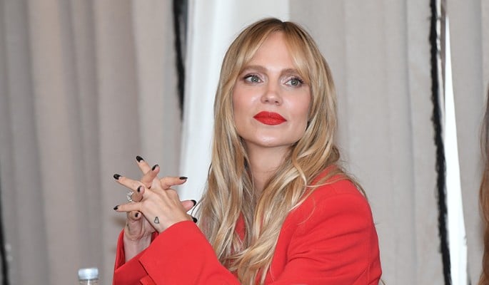 Оказавшаяся под капельницей Глюкоза сообщила о своем состоянии