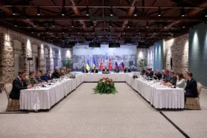 donald tramp i ssha okazalis na grani razryva peregovorov s rossiej i ukrainoj-lessontime-ru-174861201100-0