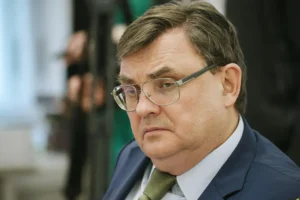 konstantin chujchenko prizyvaet zashhitit nravstvennost dlya spravedlivosti-lessontime-ru-174783311200-0