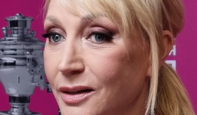 Окончательно разорвавшая связи с родиной Орбакайте продолжает грести деньги из российских источников