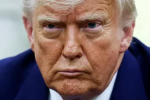 vdohnovlyayushhaya vstrecha donalda trampa i sirila ramafosy na  -lessontime-ru-174785423200-0