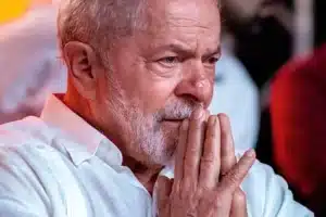 luis inasiu lula da silva i vladimir putin obsuzhdayut rezultaty peregovorov s zelenskim-lessontime-ru-174720938200-0