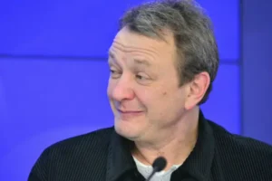 marat basharov i asya borisova obyavili o pomolvke i podelilis schastlivymi planami-lessontime-ru-174870908500-0