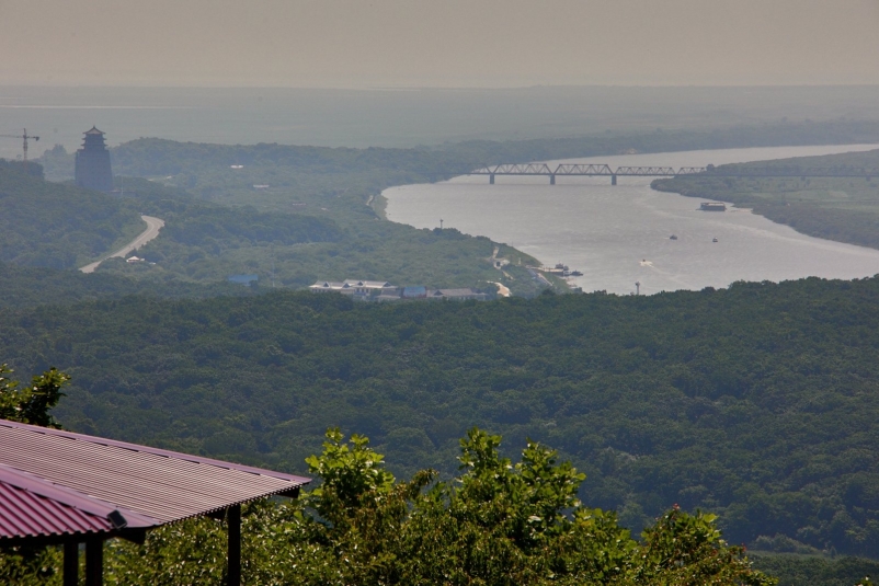 Река Туманная и мост в КНДР ИА PrimaMedia