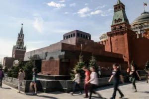 Минкультуры и ГК «ЕКС» планируют обновить Мавзолей Ленина к 2027 году minkultury i gk eks planiruyut obnovit mavzolej lenina k 2027 godu-lessontime-ru-174852813100-0