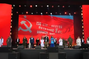 oleg gazmanov i proekt rodniki predstavili grandioznyj konczert na poklonnoj gore-lessontime-ru-174705751200-0