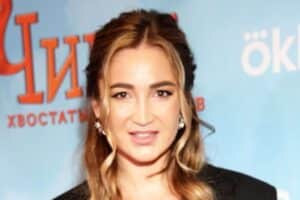 Ольга Бузова найдет любовь благодаря советам шаманки Эльвиры Усубалиевой olga buzova najdet lyubov blagodarya sovetam shamanki elviry usubalievoj-lessontime-ru-174685835500-0