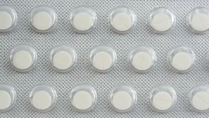 optimistichnyj podhod k zdorovyu i vliyanie vitamina s dimedrolom-lessontime-ru-174712915200-0