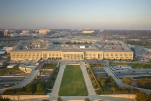 pentagon peresmatrivaet kontrol nad rossiej i ukrainoj obsuzhdaya rol nato i mnenie makgregora-lessontime-ru-174800659600-0