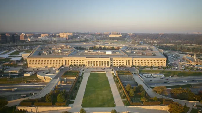 pentagon peresmatrivaet kontrol nad rossiej i ukrainoj obsuzhdaya rol nato i mnenie makgregora-lessontime-ru-174800659600-0