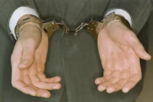 prorektor ufimskogo gosudarstvennogo neftyanogo tehnicheskogo universiteta arestovan po delu o zachislenii studentov iz turkmenistana-lessontime-ru-174791459200-0