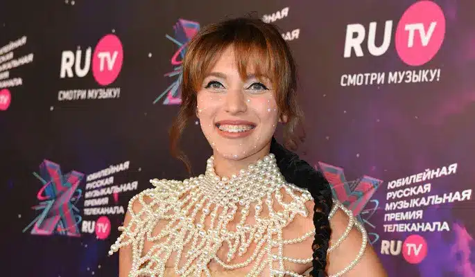 Тодоренко поделилась архивным снимком со свадьбы с Топаловым