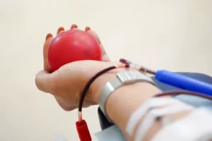 Сергей Миронов и депутаты Госдумы собрали 23 литра крови для СВО sergej mironov i deputaty gosdumy sobrali 23 litra krovi dlya svo-lessontime-ru-174774968200-0