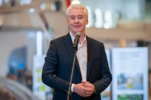 sergej sobyanin rasskazyvaet o tom kak moskva menyaetsya den za dnem-lessontime-ru-174707335700-0