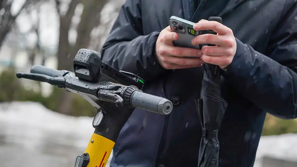 Мужчина на электросамокате сбил 10-летнего мальчика в Долгопрудном