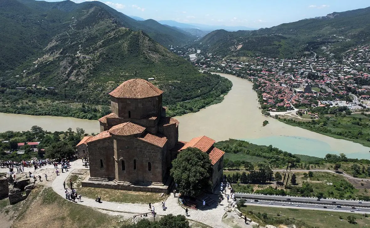 Исторические памятники Мцхеты, Грузия (SLSK Photography / Shutterstock)
