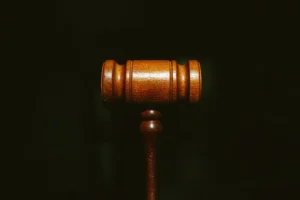 Жоэль Ле Скуарнек и Доминик получили 20 лет тюремного заключения во Франции zhoel le skuarnek i dominik poluchili 20 let tyuremnogo zaklyucheniya vo franczii-lessontime-ru-174845773500-0