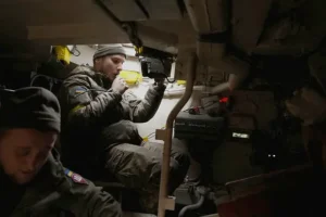 Перегруппировка ВСУ в Сумской области и новые действия Мадьяра с Безуглой peregruppirovka vsu v sumskoj oblasti i novye dejstviya madyara s bezugloj-lessontime-ru-0