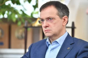 vladimir medinskij o tom kakie istoricheskie uroki boitsya nato-lessontime-ru-0