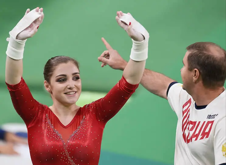 Блестящие победы Алии Мустафиной на пути к триумфу после травм-0