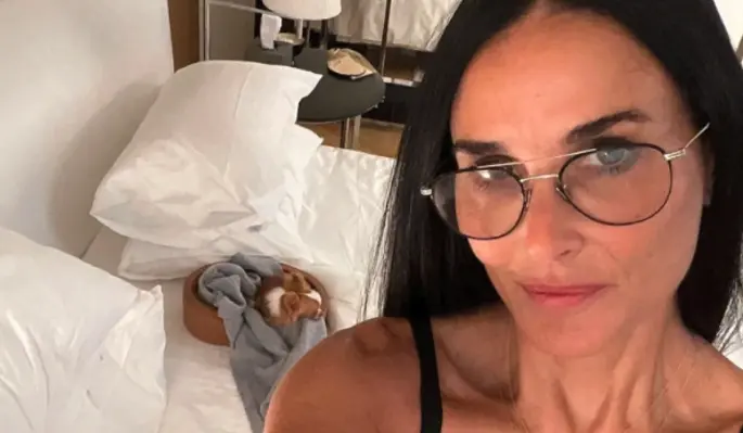 61-летняя Деми Мур рассказала о жутких последствиях погони за вечной молодостью