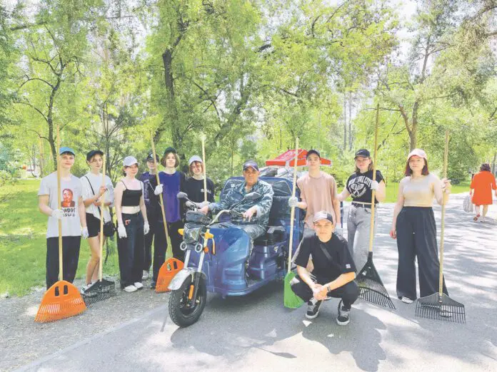 Денис Паслер и Ключевский завод ферросплавов открывают 19 000 вакансий для молодежи-0