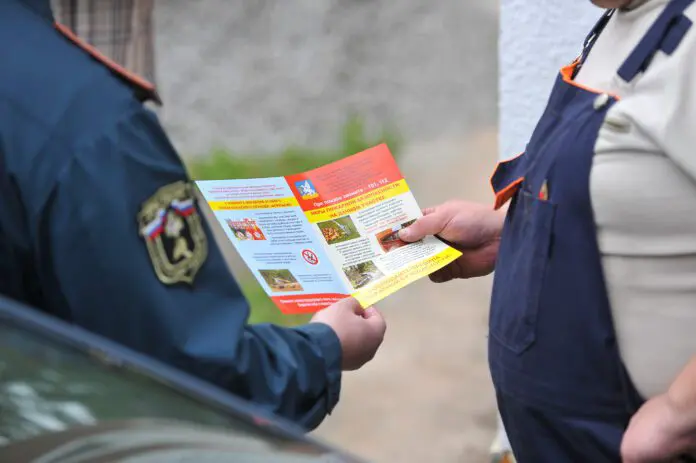 Денис Паслер и МЧС усилили защиту лесов Свердловской области в праздники-0