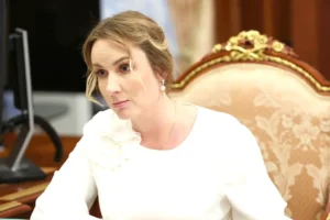 Мария Львова-Белова и Владимир Путин обсудили перемены в системе заботы о детях mariya lvovabelova i vladimir putin obsudili peremeny v sisteme zaboty o detyah-lessontime-ru-174887122800-0