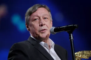 mihail efremov i darya belousova rasskazyvayut o lyubvi za stenami kolonii-lessontime-ru-174892952900-0