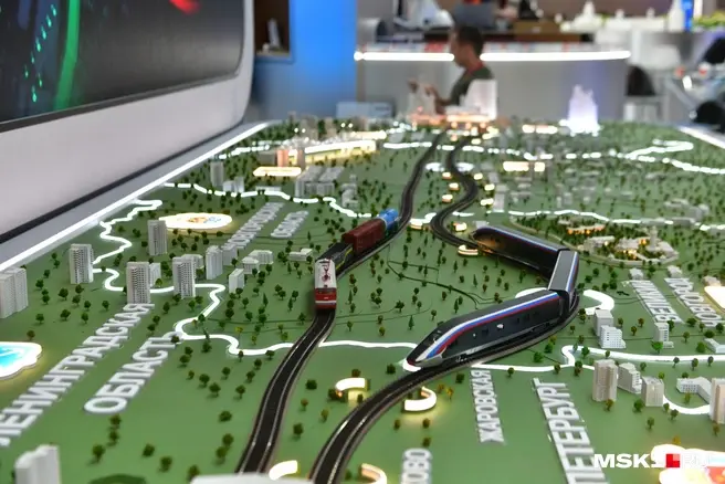 Если верить обещаниям, то поезд ВСМ будет доезжать от Москвы до Санкт-Петербурга за 2 часа 15 минут | Источник: Артем Устюжанин / MSK1.RU