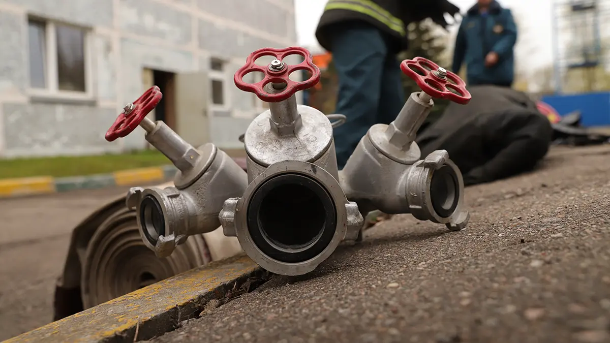 Подросток совершил серию поджогов автомобилей в Нефтеюганске