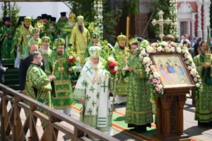 Протоиерей Федор Бородин делится традициями и советами на праздник protoierej fedor borodin delitsya tradicziyami i sovetami na prazdnik-lessontime-ru-0