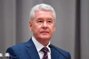 sergej sobyanin rasskazyvaet o novyh tehnologiyah moskvy i nahodke vremyon ivana -lessontime-ru-0