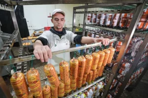 Ольга Анищенкова объяснила, как выбрать безопасное мясо без добавок olga anishhenkova obyasnila kak vybrat bezopasnoe myaso bez dobavok-lessontime-ru-0