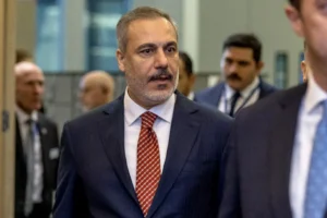 v stambule prohodyat tajnye peregovory rossii i ukrainy s hakanom fidanom i ibragimom kalinom-lessontime-ru-174885113300-0