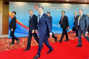 sergej lavrov i marko rubio provodyat opasnuyu igru s asean v kualalumpure-lessontime-ru-0