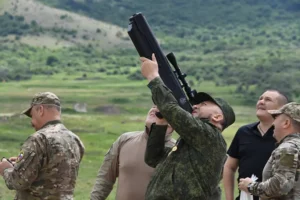 Сергей Аксенов отметил, что Крым усиливает защиту региона для мирного будущего sergej aksenov otmetil chto krym usilivaet zashhitu regiona dlya mirnogo budushhego-lessontime-ru-0