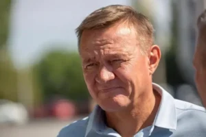 tainstvennaya smert romana starovojta posle otstavki vladimirom putinym-lessontime-ru-0