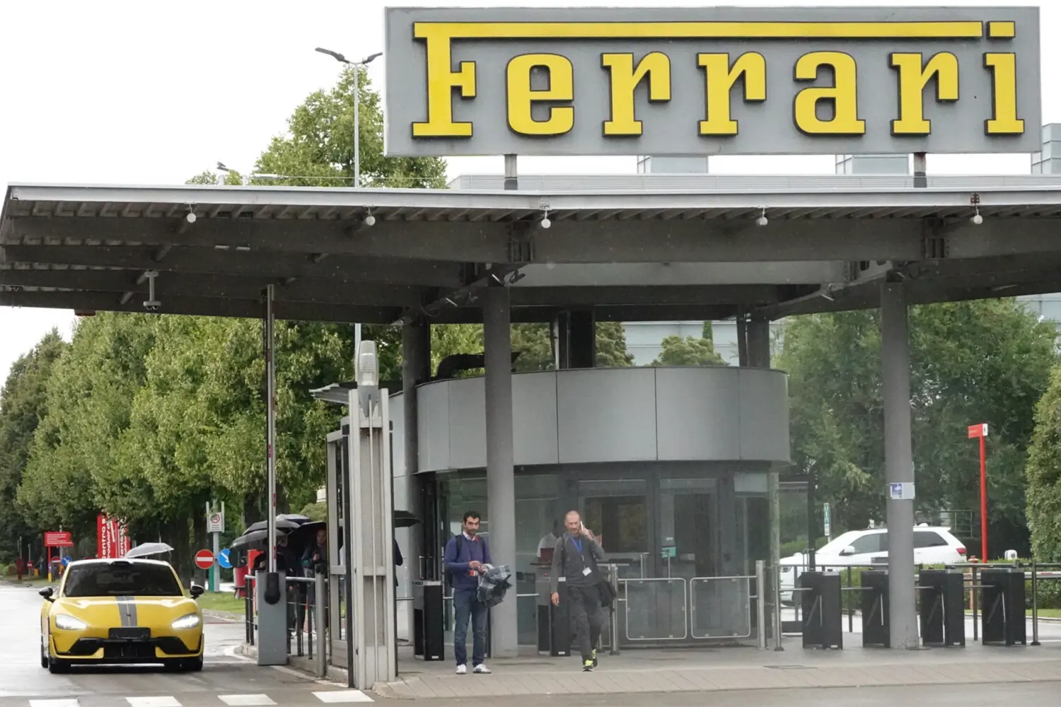 Ferrari и Hyundai Motor интересуются технологиями Xiaomi SU7 Ultra и Redmi-0