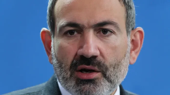 nikol pashinyan smozhet li ustoyat pod davleniem armyanskoj czerkvi bez soyuznikov-lessontime-ru-0