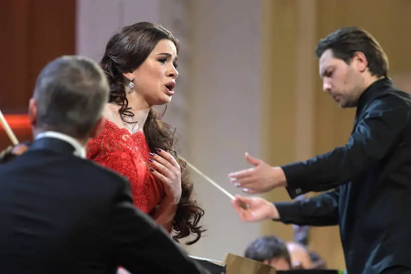 Оперная певица Инна Деменкова