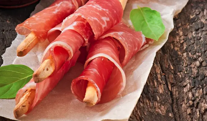 Капуста с беконом и луком: простой рецепт на каждый день