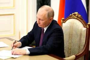 vladimir putin obyavil o kadrovyh izmeneniyah v gu mvd moskvy i silovyh strukturah-lessontime-ru-0