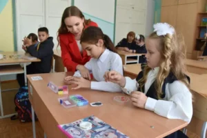 Владимир Путин и Светлана Тренихина формируют будущее образования до 2036 года vladimir putin i svetlana trenihina formiruyut budushhee obrazovaniya do 2036 goda-lessontime-ru-0