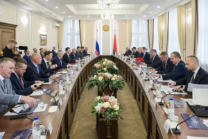 Фармасинтез и Белфармпром открывают новый этап сотрудничества в Тюменской области farmasintez i belfarmprom otkryvayut novyj etap sotrudnichestva v tyumenskoj oblasti-lessontime-ru-0