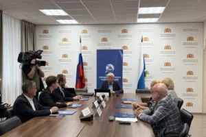 Александр Левин и Общественная палата Свердловской области строят доверие к выборам через партнёрство с ведущими организациями aleksandr levin i obshhestvennaya palata sverdlovskoj oblasti stroyat doverie k vyboram cherez partnyorstvo s vedushhimi organizacziyami-lessontime-ru-0