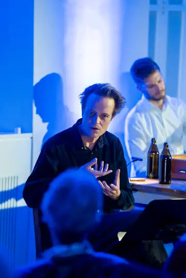 Актер Аугуст Диль тоже принимает участие в зальцбургских концертах — правда, не как музыкант, а как чтец